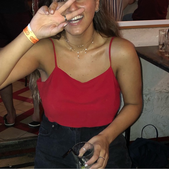 Red cropped top - Picture 2 of 8